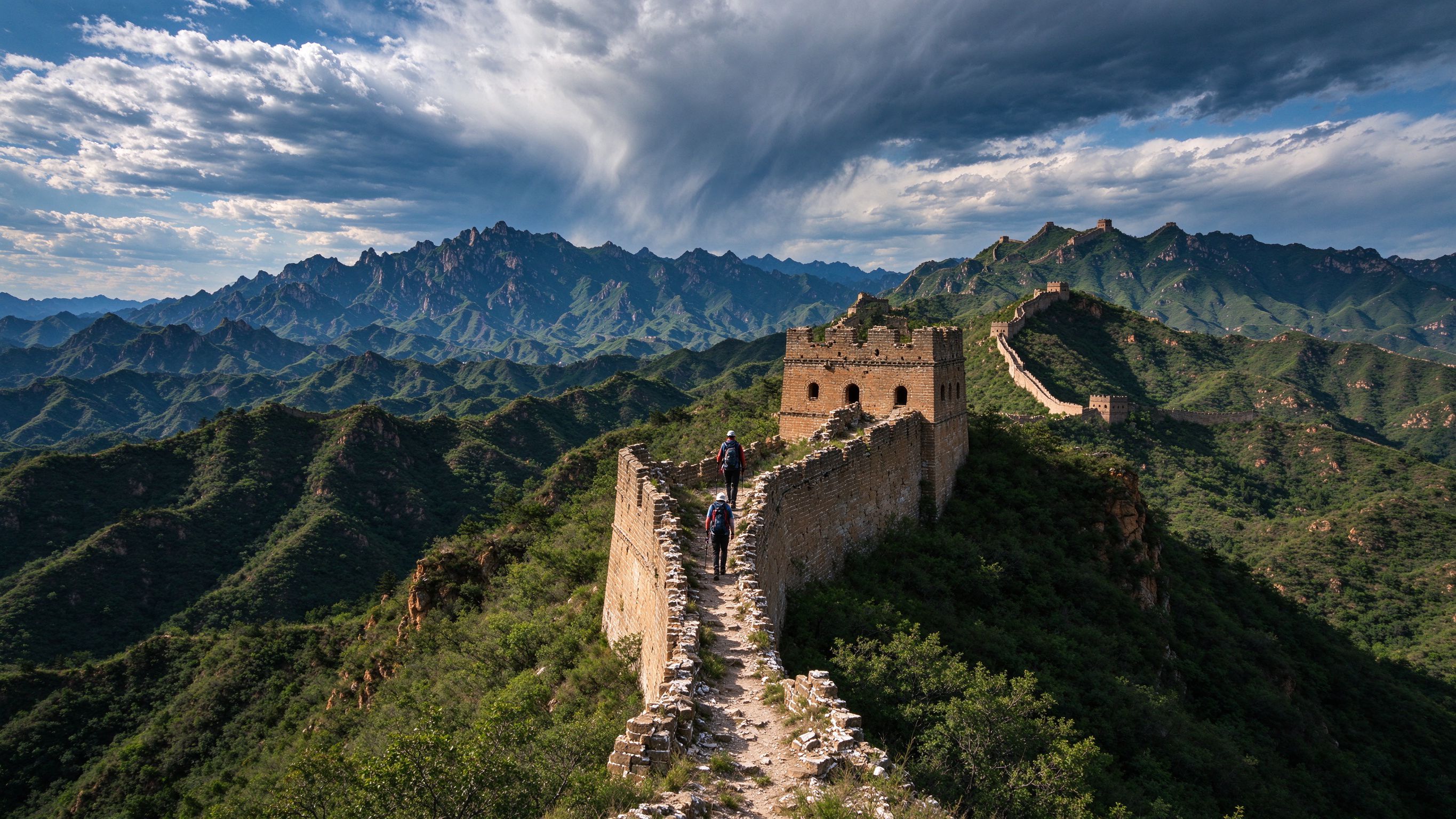 Great Wall Hiking Day Tour from Gubeikou to Jinshanling